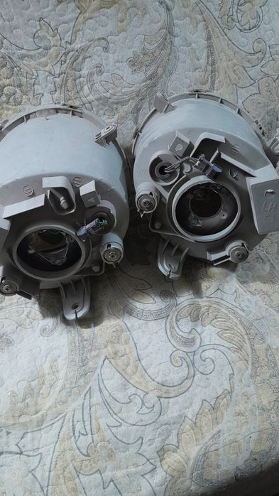 Фары для автомобиля