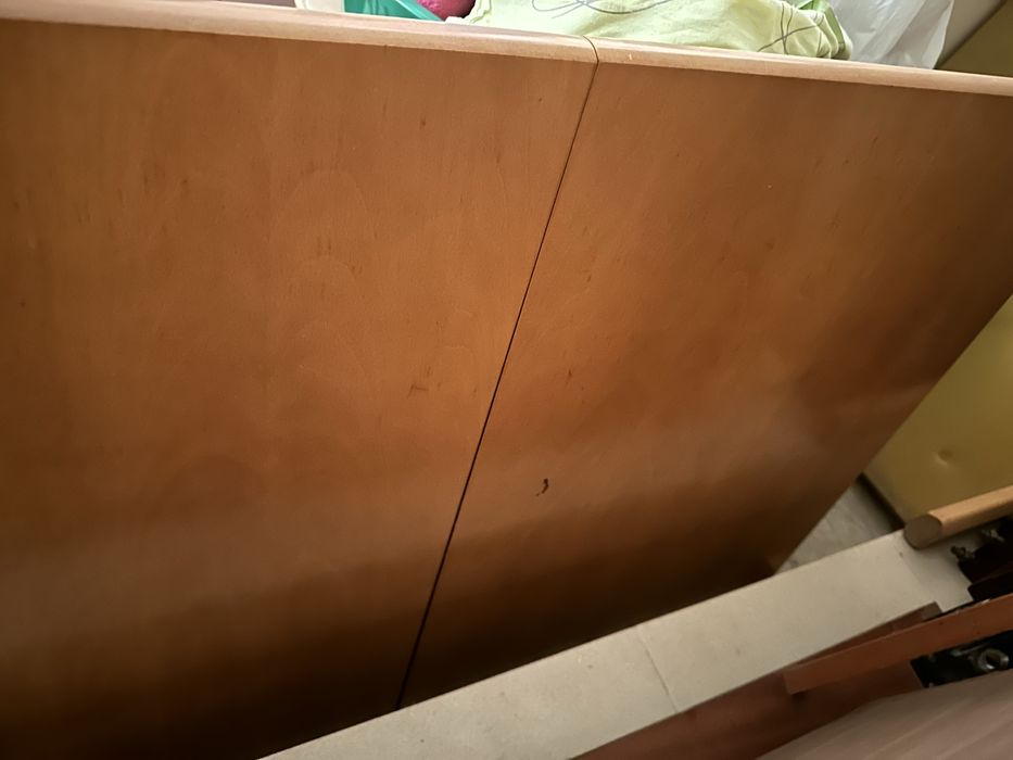 Стол кухонный  деревянный