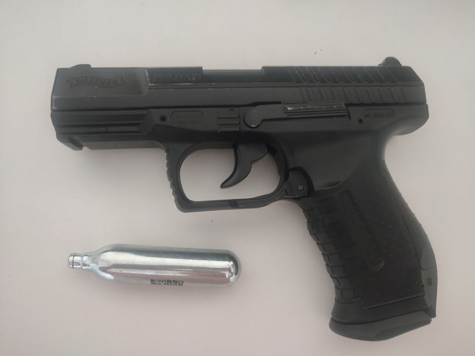 Pistol airsoft co2