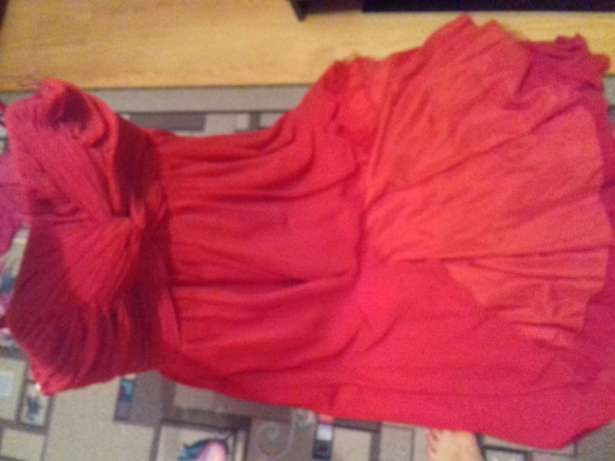 Продам вечернее платье, красного цвета