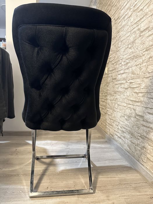 Vand scaun negru catifea 6 buc
