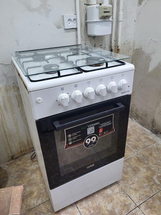Продам газ плиту Артель