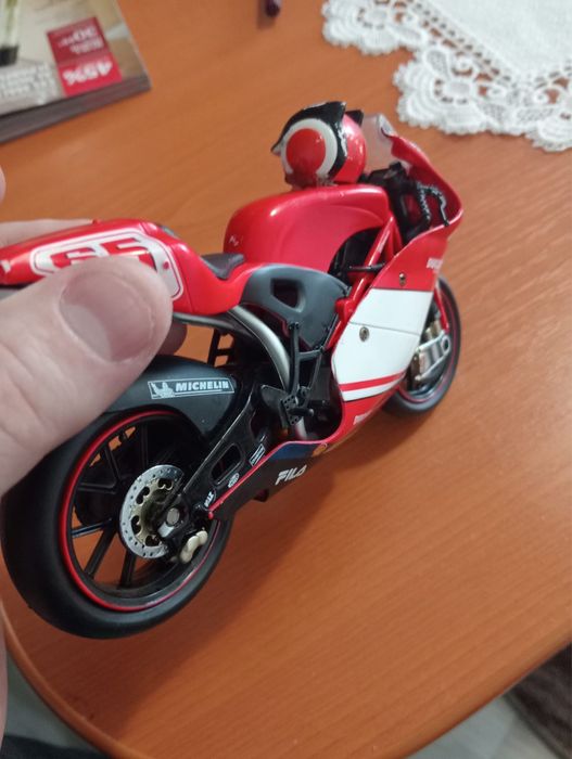 Macheta motocicleta Ducati