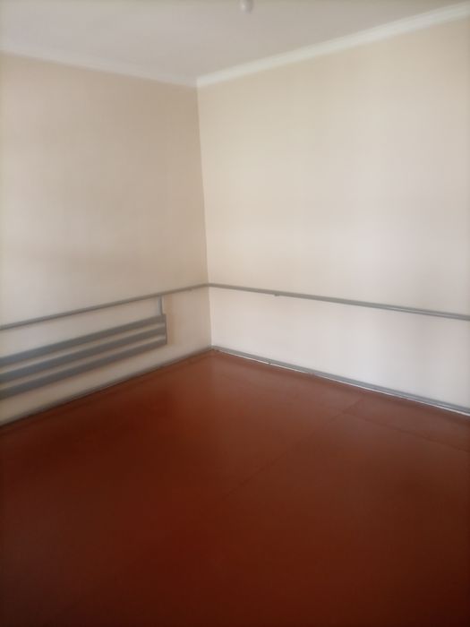 Srochno uchastka sotiladi