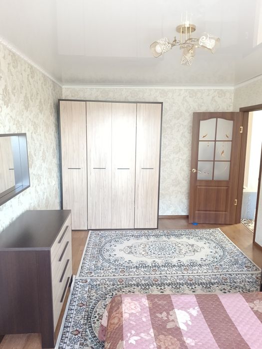 Продам 3 х комн . 6 -10,  5 этаж.