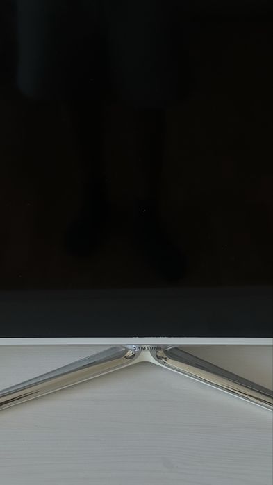 Продам Samsung Smart TV 46” (UE46ES6717U)
