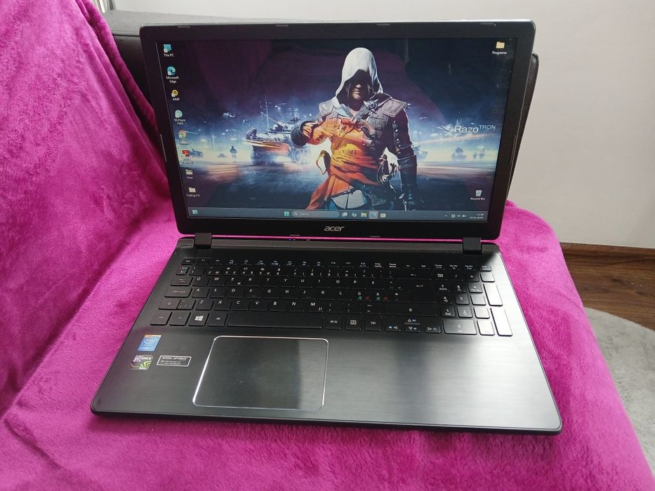 Vand sau schimb laptop Acer