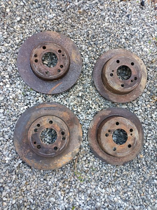 Части за Мерцедес 124