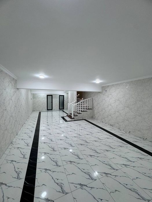 Назарбек. Ховли сотилади