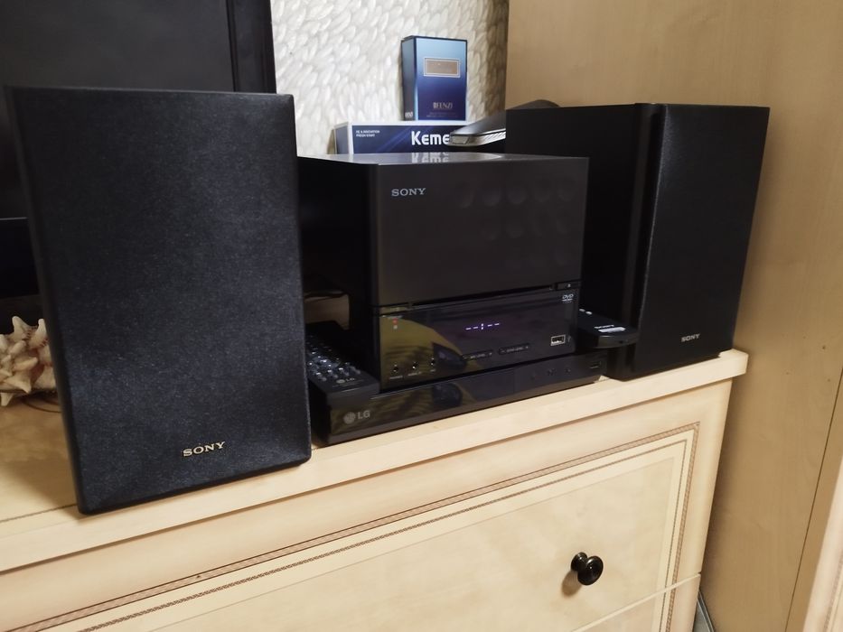 Музыкальный центр Сони