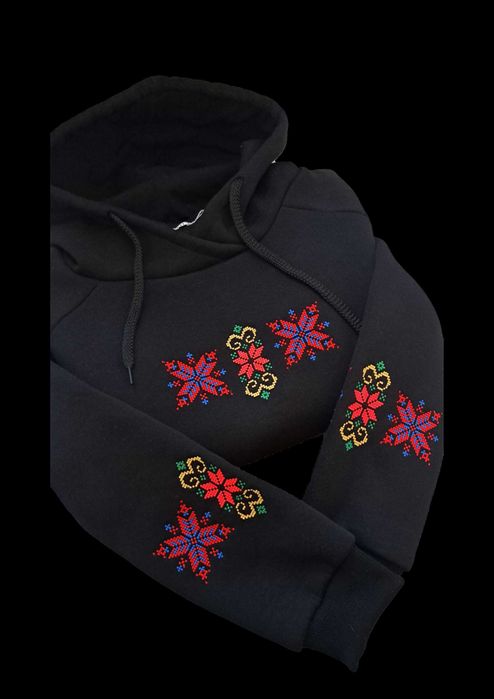 Суитшърт с шевица