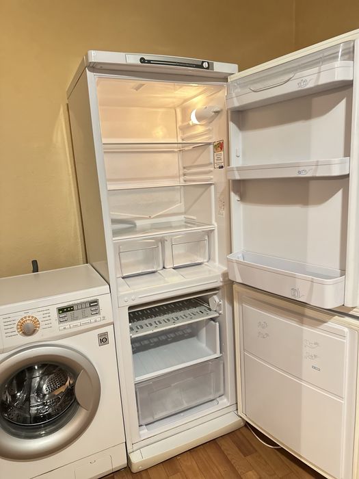 Продам холодилник Индезит