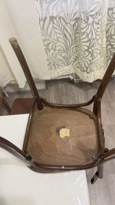 Продаи два стула советских времен