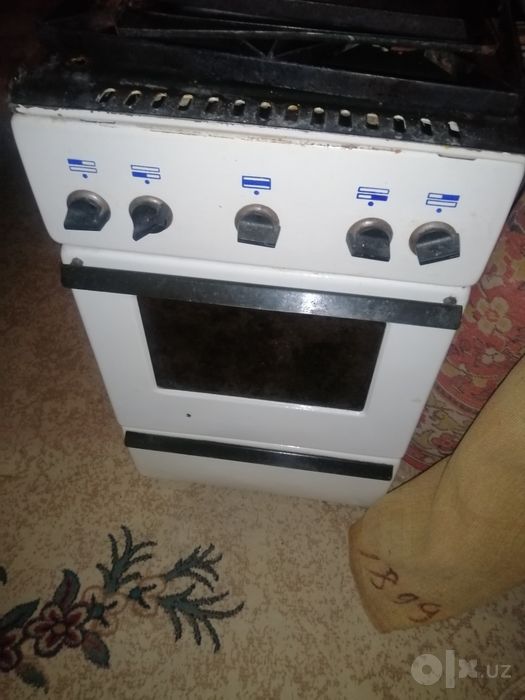 Продам газовую плиту