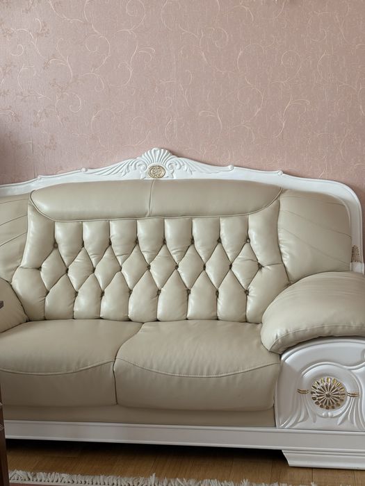 Кожанные диваны 2+1