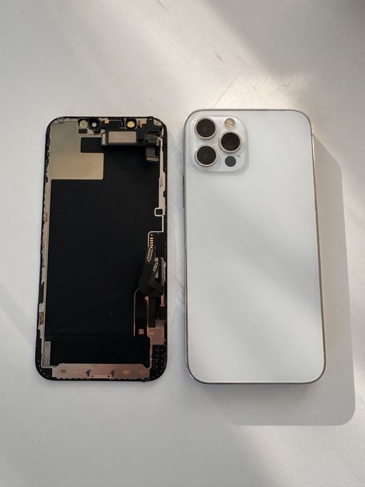 iPhone 12 Pro, Silver iCloud цял или на части