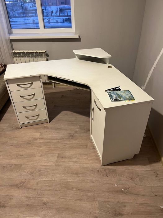 Угловой Стол Писменый