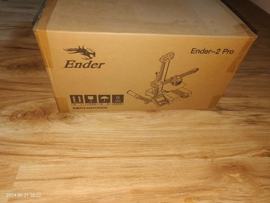 Vând imprimantă 3D ENDER 2 Pro