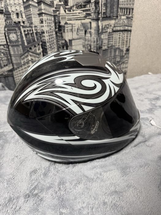 Продам мотошлем.