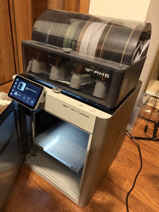 3Д принтер BambuLab X1-C, AMS