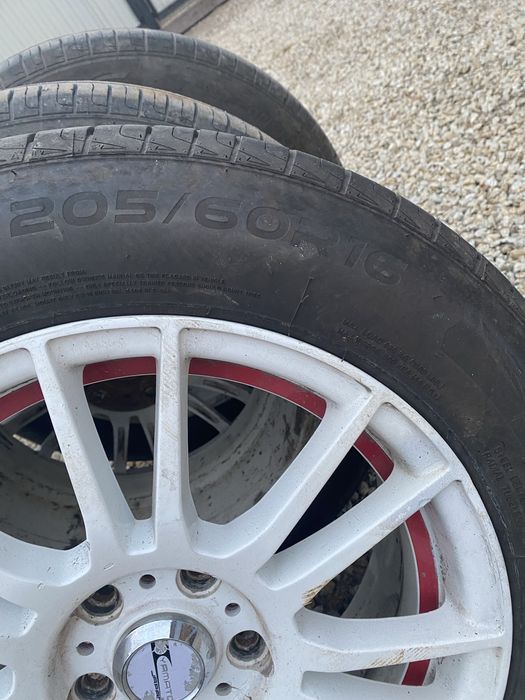 Продам  летнюю резину на дисках