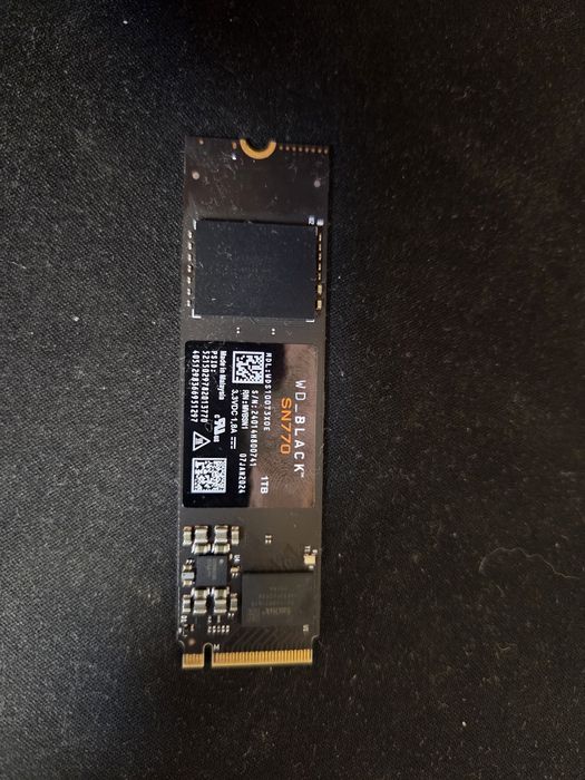 Продам ssd 1tb nvme