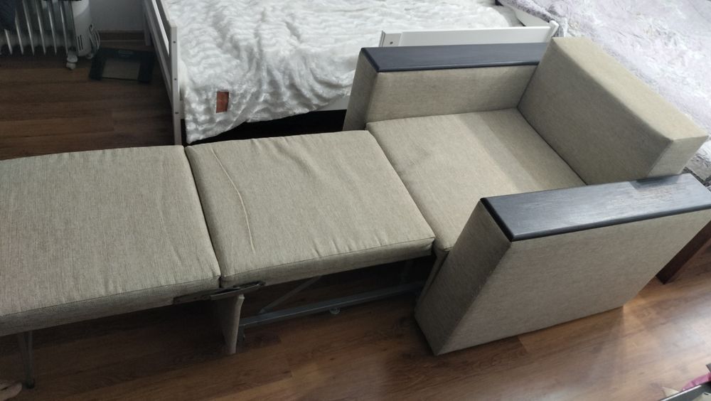 Кресло - кровать в отличном состоянии!