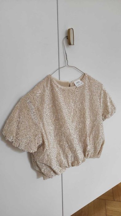 Bluza eleganta cu aplicatii metalice ZARA Kids, fete, masura 130
