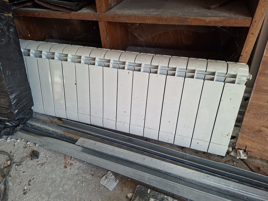 Продавам камина с водна риза малко употребявана. Работеща с оборудване