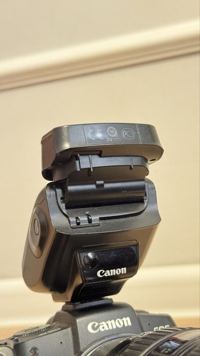 Вспышка Canon 270ex