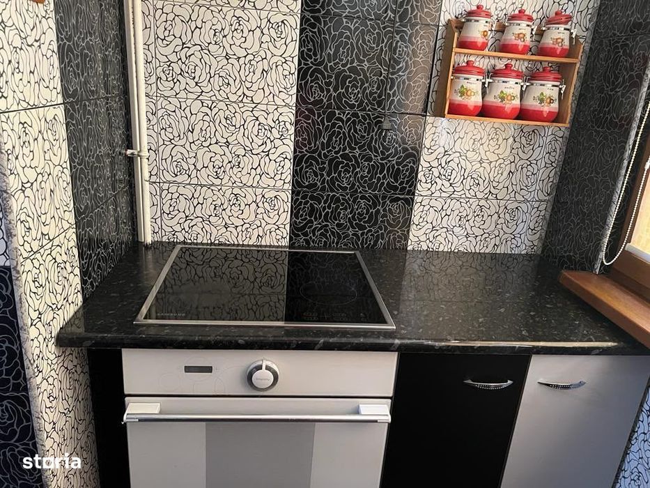 Apartament cu 2 camere de închiriat în zona Piața Mare