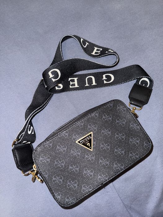 Спортна чанта GUESS