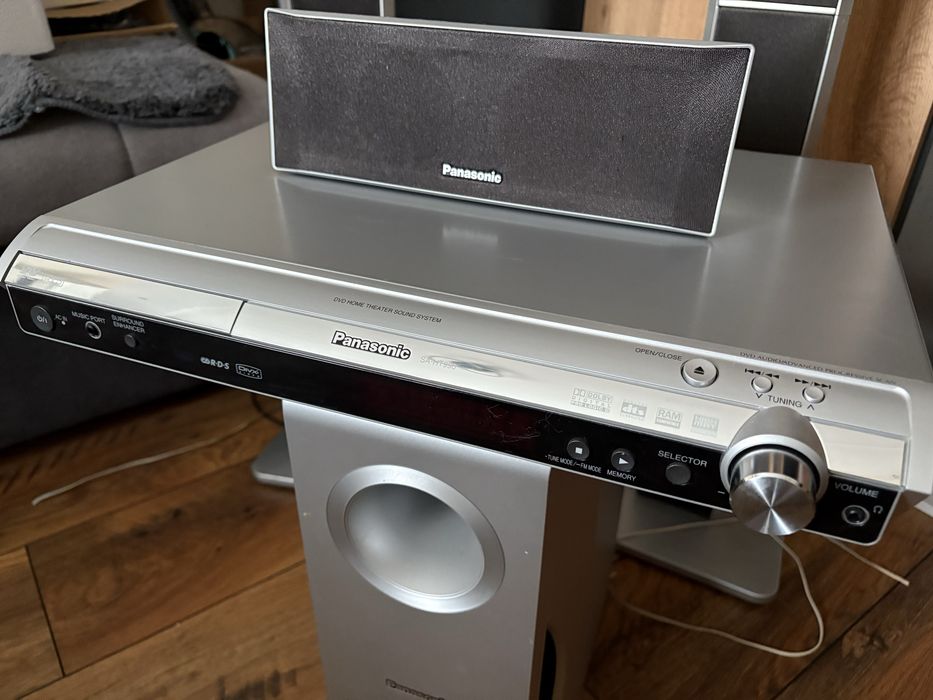 Panasonic  3.1 DVD домашно кино с колони и субуфер