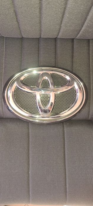 Емблема за Тойота Хилукс 2017-2022