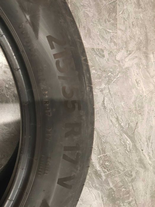 Продам летние шины для автомобиля премиум класса.
