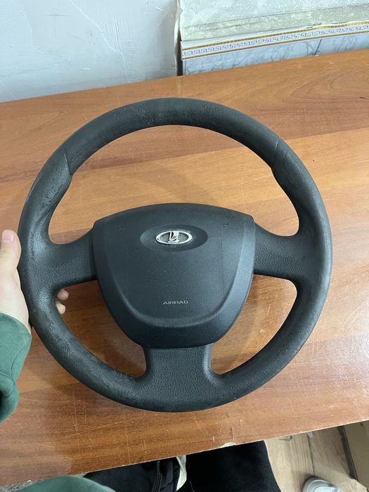 LADA GRANTA ruli airbag bilan original narxini kelishamz