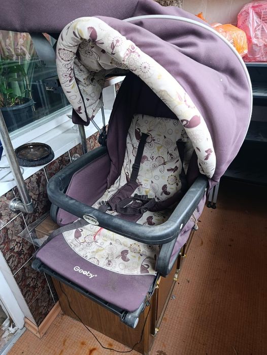 Коляска Geoby Baby Lux C706 2в1