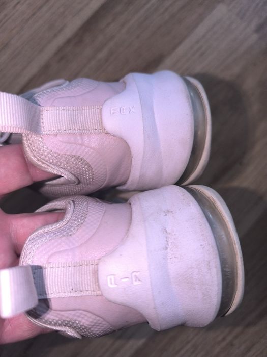 Nike air Дамски розови маратонки номер 40