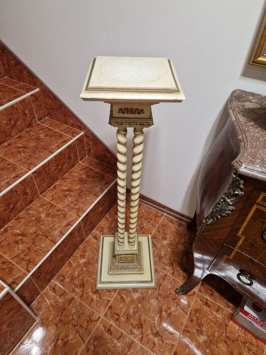 Уникална антикварна италианска колона пиедестал Silik