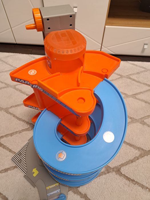 Голяма детска писта за коли