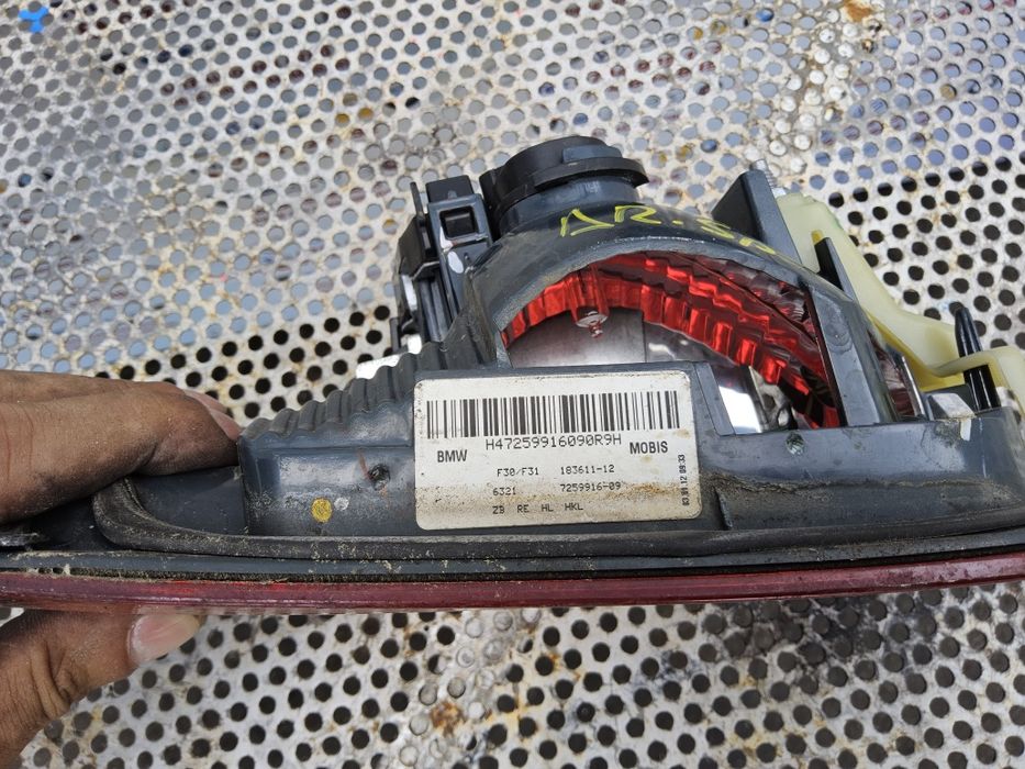 Stop BMW F30 stopuri stânga dreapta exterior interior BMW seria 3 f30 lampa tripla spate
