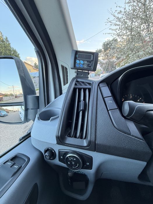 Ford Transit cu frig impecabil