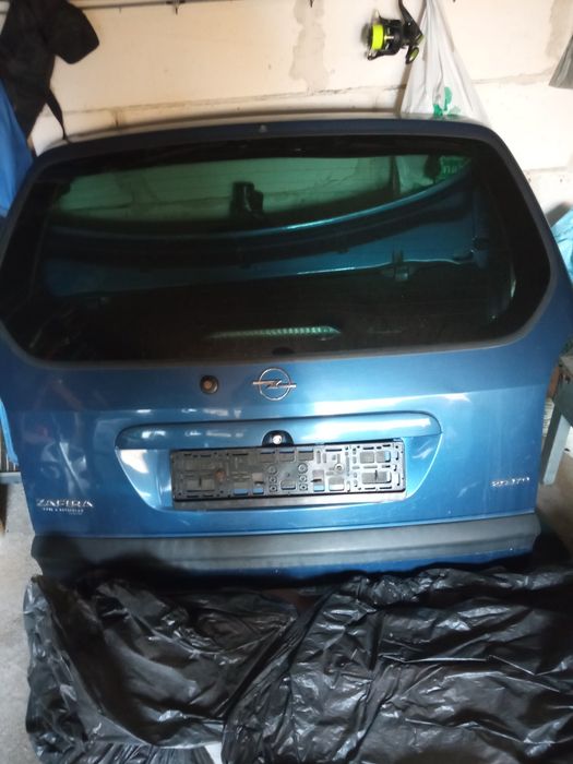 Vind piese Opel Zafira a 2.0 dti,an 2003