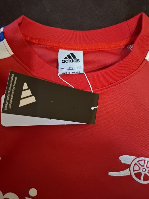 Ново горнище Arsenal