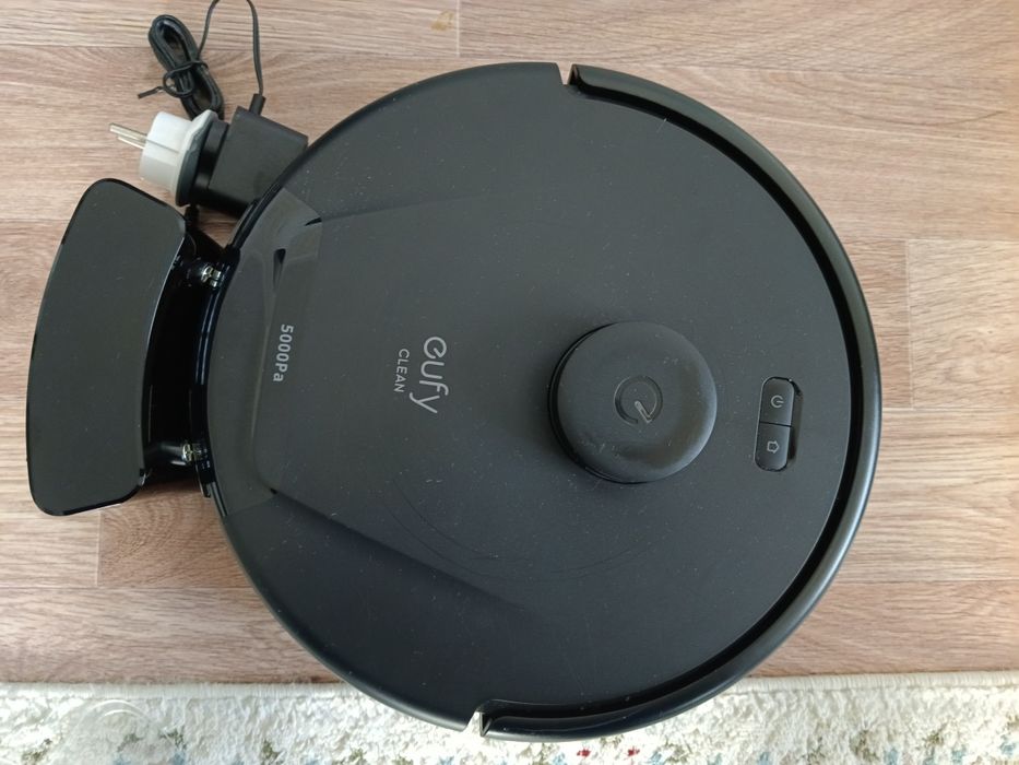 Робот пылесос для дома в отличном состоянии