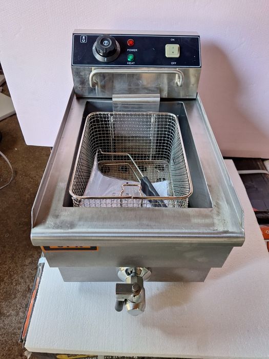 Фритюрник ел.  Професионален фритюрник 8л. 2 модела