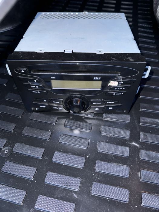 Магнитола и панель от него