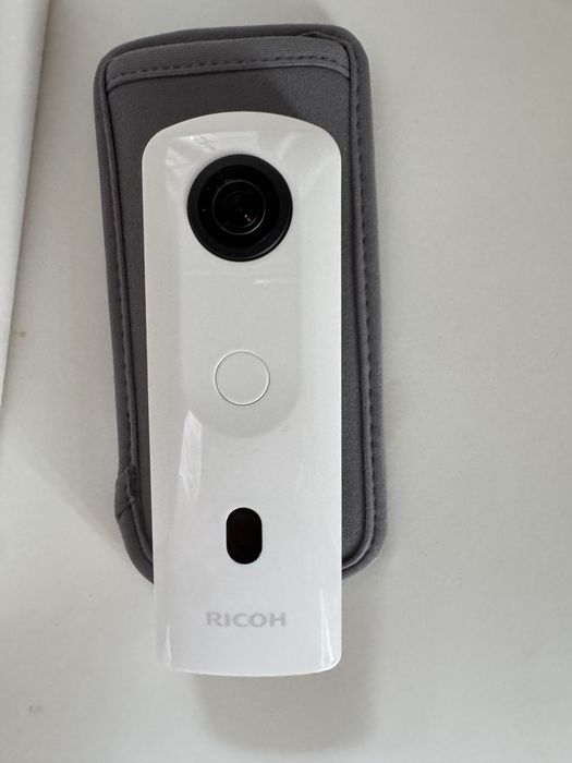 Aparat foto Ricoh Theta SC2