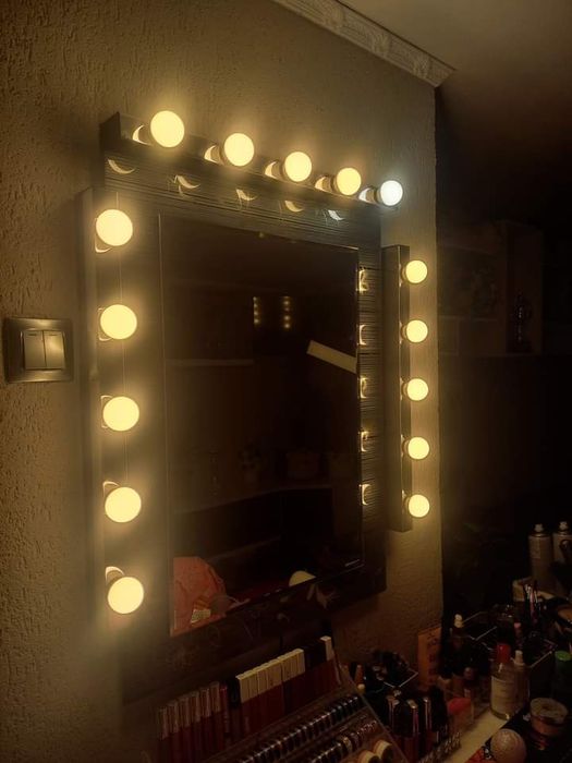 Aplică MUSIK machiaj