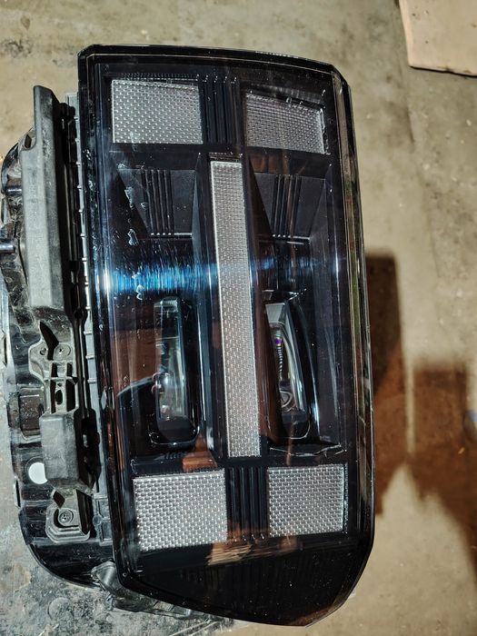 Фара Hyundai santa fe 2025